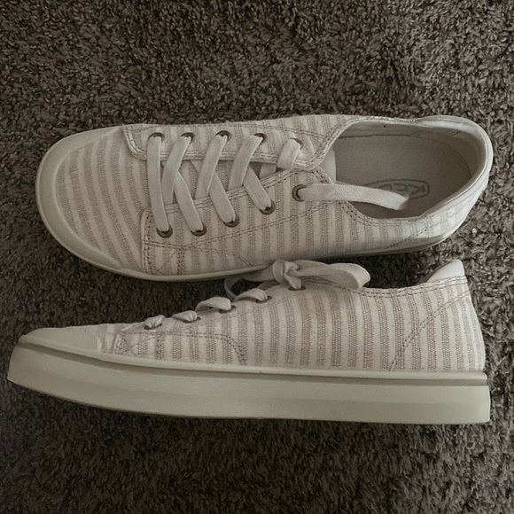 Keen Shoes - Keen Elsa IV Sneakers NWOT